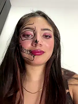 Snapshot of LisaGoddes chatting on 10/30/25, 11:27 LisaGoddes online show from 10/30/25, 11:27