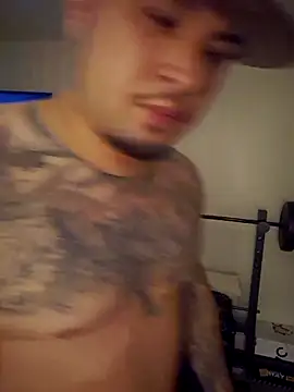 Snapshot of realdeep559 chatting on 09/18/25, 03:52 realdeep559 online show from 09/18/25, 03:52