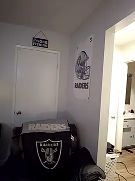 Snapshot of realdeep559 chatting on 10/20/25, 10:54 realdeep559 online show from 10/20/25, 10:54