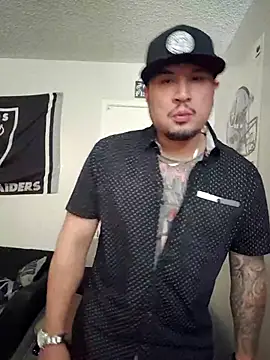 Snapshot of realdeep559 chatting on 10/27/25, 01:42 realdeep559 online show from 10/27/25, 01:42