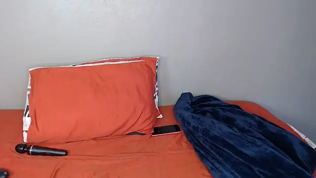 Lunalee online show from 12/03/25, 09:18