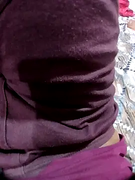 Priyankacam online show from 10/22/25, 05:41