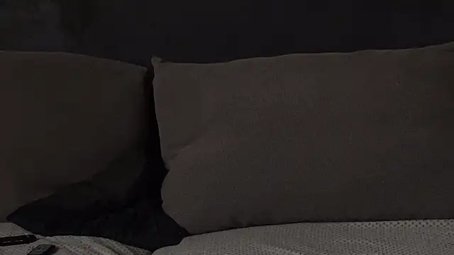 PeachyPixiee online show from 03/24/26, 07:35