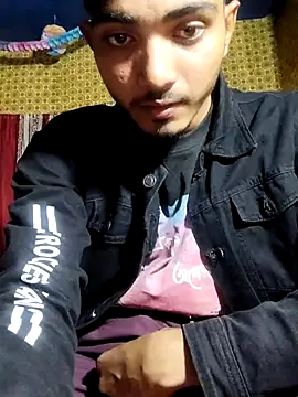 Snapshot of Hot-_couple chatting on 01/14/26, 05:07 Hot- couple online show from 01/14/26, 05:07