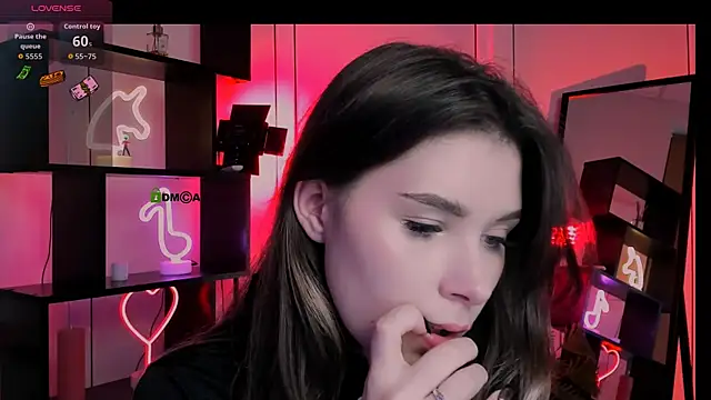 lily morty online show from 11/16/25, 07:30