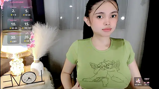 Snapshot of wildest_fantasy chatting on 06/25/26, 04:22 wildest fantasy online show from 06/25/26, 04:22