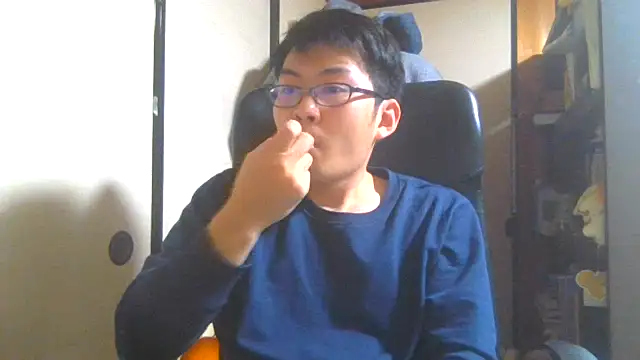 Snapshot of hiromu53 chatting on 03/21/26, 01:16 hiromu53 online show from 03/21/26, 01:16