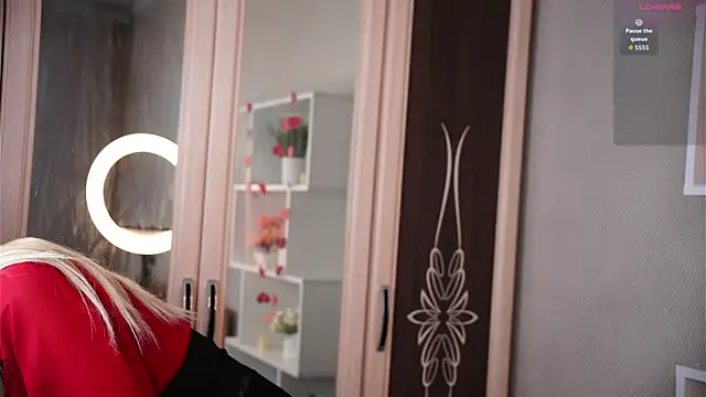 JaymieVigen online show from 10/18/25, 03:09