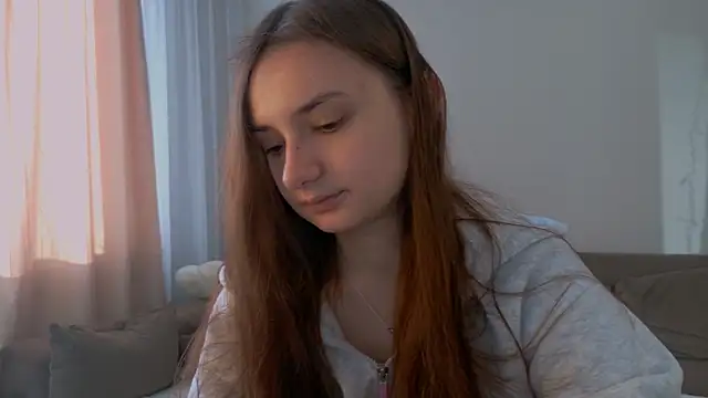 Snapshot of Lelia_Vibe chatting on 05/06/26, 03:35 Lelia Vibe online show from 05/06/26, 03:35