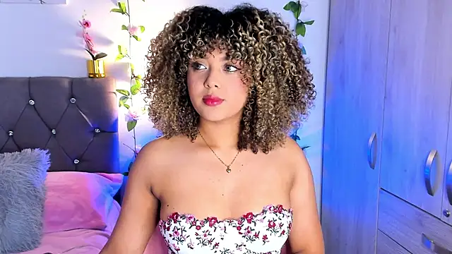 isajonnes18 online show from 10/06/25, 09:45