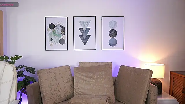 MilaCrave online show from 09/09/25, 11:43