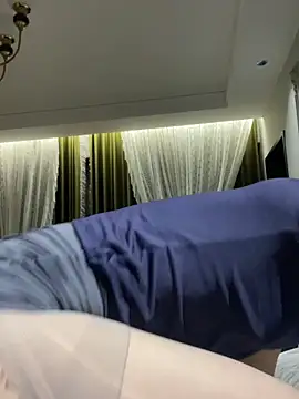 Y2Luvk online show from 02/19/26, 05:09