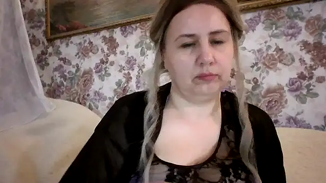 LustyyX online show from 04/22/26, 04:08