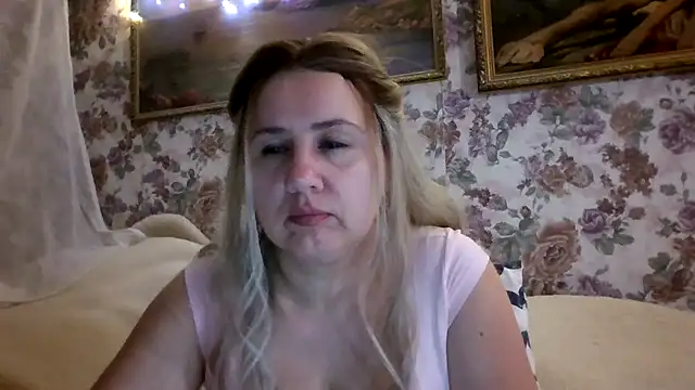 LustyyX online show from 04/23/26, 05:26