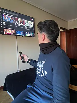 Latinhot31 online show from 02/19/26, 02:46