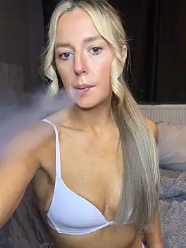 sammie-99 online show from 09/17/25, 07:48