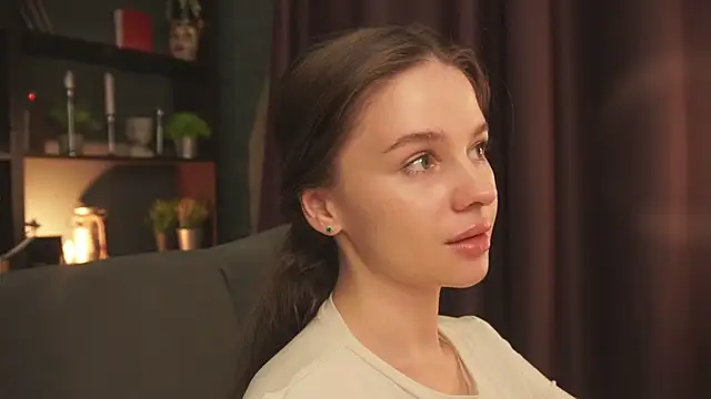 Olivia Farrell online show from 10/07/25, 12:35