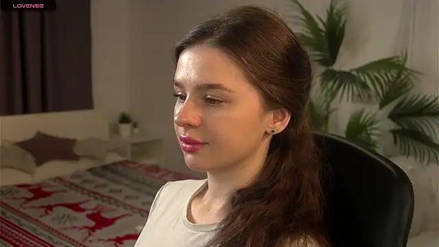 Olivia Farrell online show from 03/01/26, 01:35