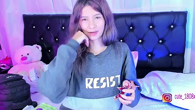 Sofiia cute  online show from 10/28/25, 03:54