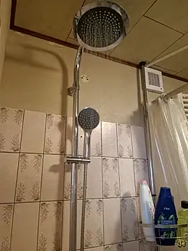 svenni2525 online show from 11/02/25, 12:07