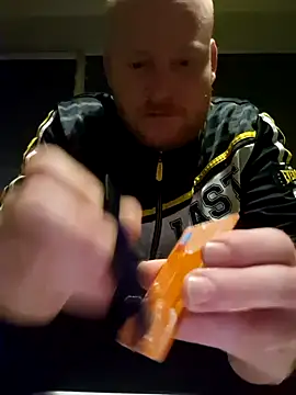 svenni2525 online show from 11/03/25, 09:59