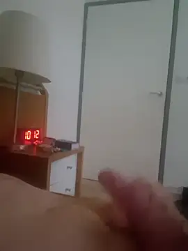 svenni2525 online show from 11/18/25, 09:14