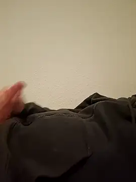 svenni2525 online show from 12/20/25, 06:48