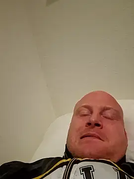 svenni2525 online show from 01/10/26, 04:42