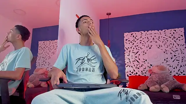 Adonis WB online show from 09/10/25, 09:15