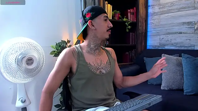 Donovan Desmond online show from 04/17/26, 08:12