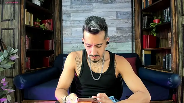 Donovan Desmond online show from 04/20/26, 07:15