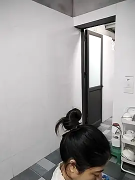 Mie rose online show from 11/19/25, 02:33