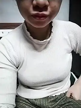 Mie rose online show from 12/14/25, 07:47