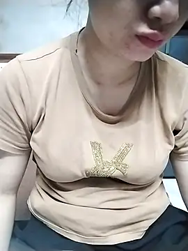Snapshot of Mie_rose chatting on 04/27/26, 12:58 Mie rose online show from 04/27/26, 12:58