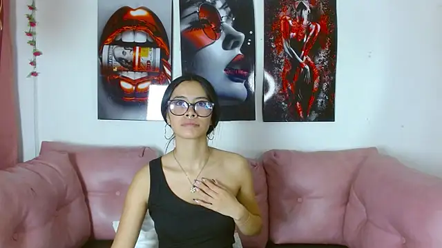 Miahotcs1 online show from 04/11/26, 04:22