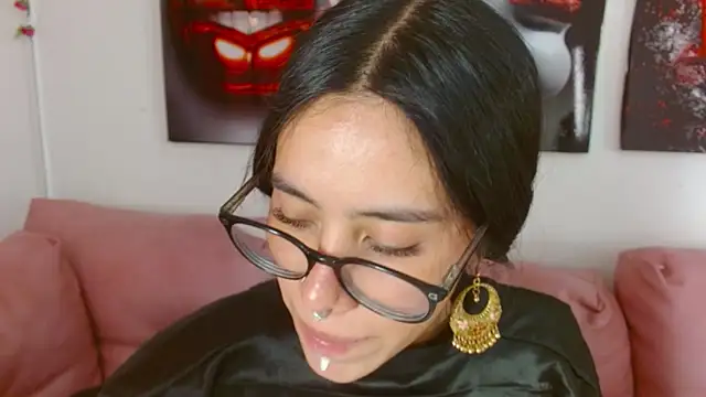 Miahotcs1 online show from 04/19/26, 06:10