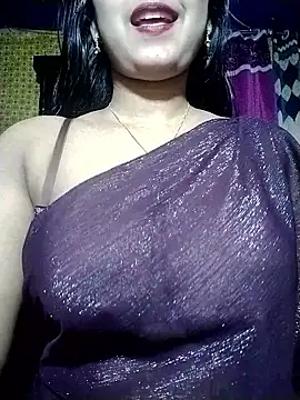 Snapshot of Hot-Hot chatting on 01/09/26, 04:15 Hot-Hot online show from 01/09/26, 04:15