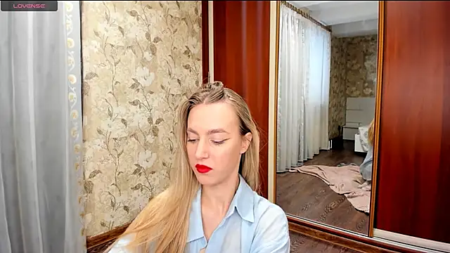 mishapallmer online show from 11/29/25, 09:23