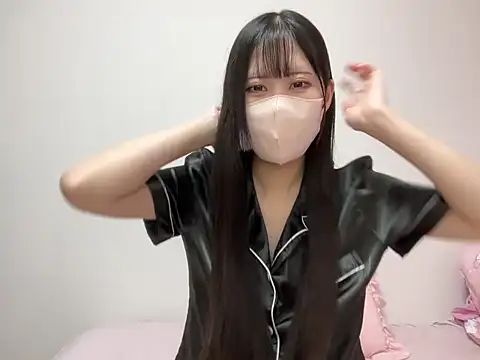 noa uxu online show from 11/08/25, 11:10