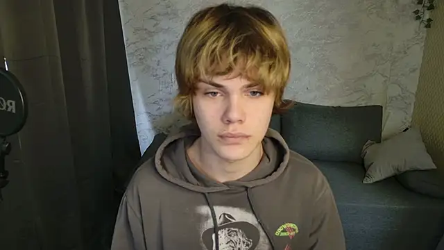 Bonnie And C1yde online show from 04/05/26, 05:15