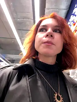 Snapshot of RosieSecret chatting on 09/18/25, 07:10 RosieSecret online show from 09/18/25, 07:10