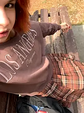 Snapshot of RosieSecret chatting on 09/19/25, 07:10 RosieSecret online show from 09/19/25, 07:10