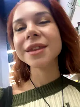 Snapshot of RosieSecret chatting on 09/21/25, 07:10 RosieSecret online show from 09/21/25, 07:10