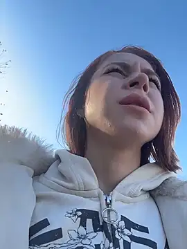 Snapshot of RosieSecret chatting on 11/27/25, 08:05 RosieSecret online show from 11/27/25, 08:05