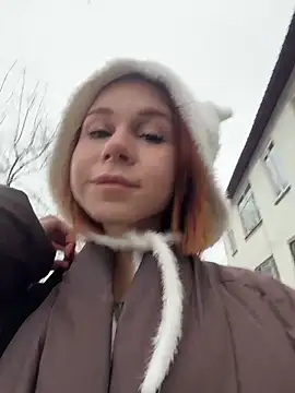 Snapshot of RosieSecret chatting on 12/23/25, 08:12 RosieSecret online show from 12/23/25, 08:12