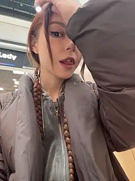 Snapshot of RosieSecret chatting on 02/20/26, 10:05 RosieSecret online show from 02/20/26, 10:05