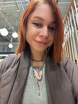 Snapshot of RosieSecret chatting on 02/27/26, 10:04 RosieSecret online show from 02/27/26, 10:04