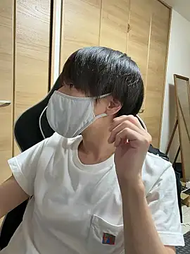 Snapshot of jiji9253 chatting on 05/19/26, 01:06 jiji9253 online show from 05/19/26, 01:06