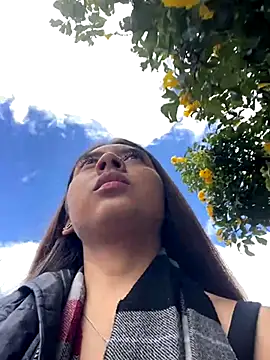 Sara-cooper2 online show from 09/08/25, 07:13