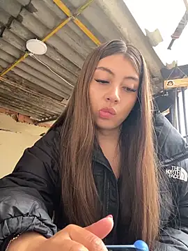 Sara-cooper2 online show from 09/30/25, 01:49